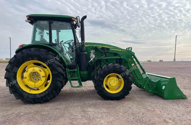 2021 John Deere 6120E MFWD photo 4