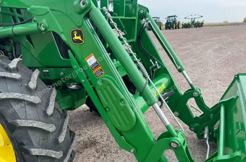 2021 John Deere 6120E MFWD photo 35