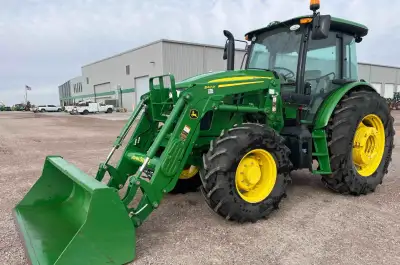 2021 John Deere 6120E MFWD