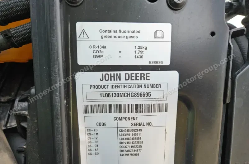 2017 John Deere 6130M MFWD photo 34
