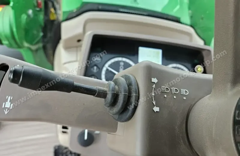 2017 John Deere 6130M MFWD photo 48