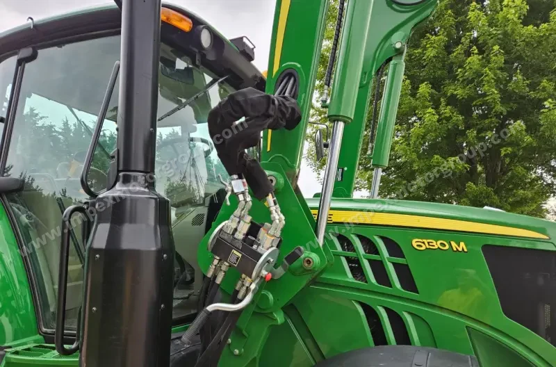 2017 John Deere 6130M MFWD photo 27
