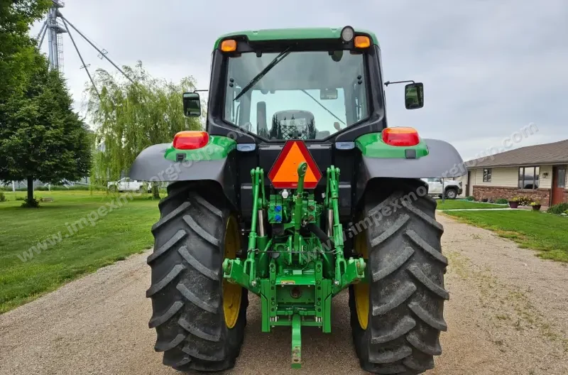 2017 John Deere 6130M MFWD photo 6
