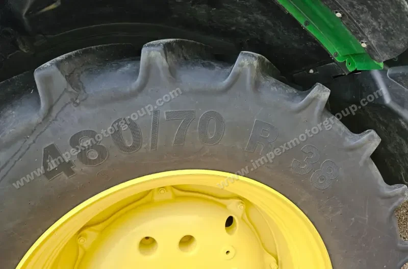 2017 John Deere 6130M MFWD photo 33