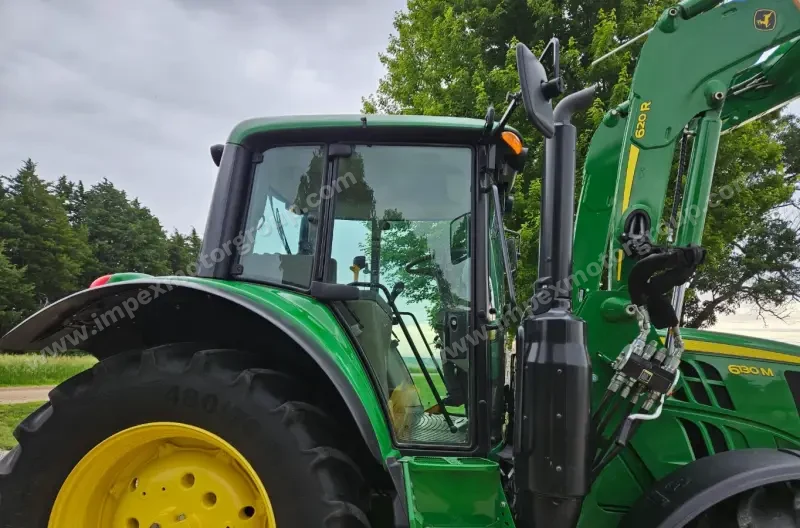 2017 John Deere 6130M MFWD photo 26
