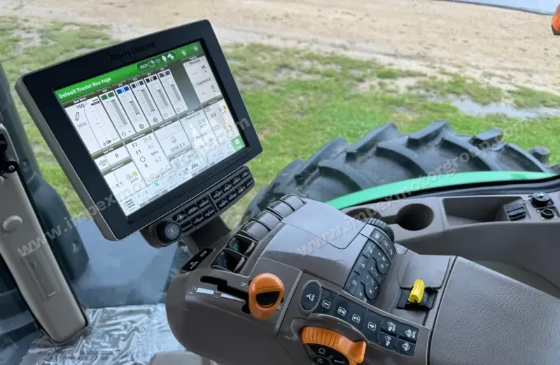 2016 John Deere 8320R MFWD photo 30