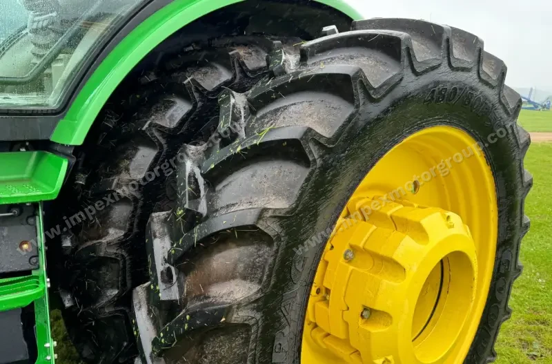 2016 John Deere 8320R MFWD photo 17