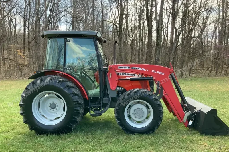 2009 Massey Ferguson 3645 MFWD photo 4