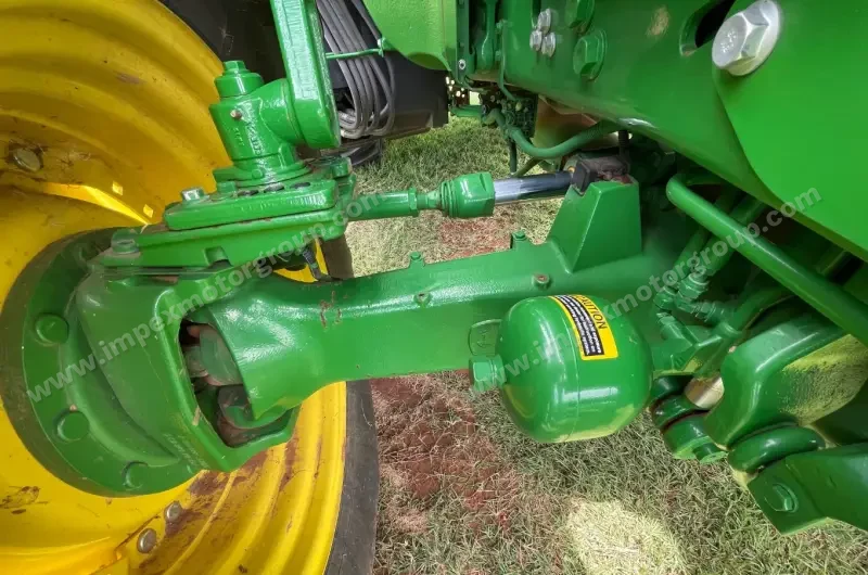 2015 John Deere 6155R MFWD photo 29