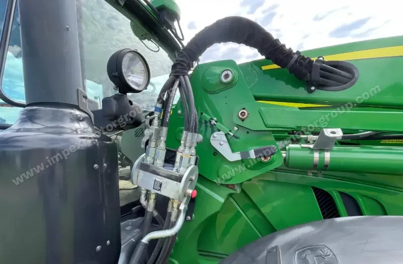 2015 John Deere 6155R MFWD photo 18