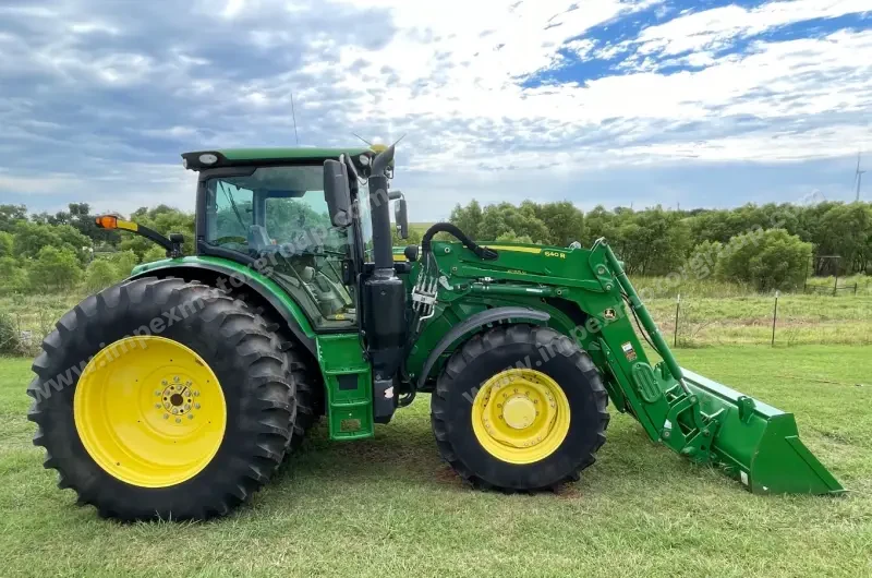 2015 John Deere 6155R MFWD photo 4