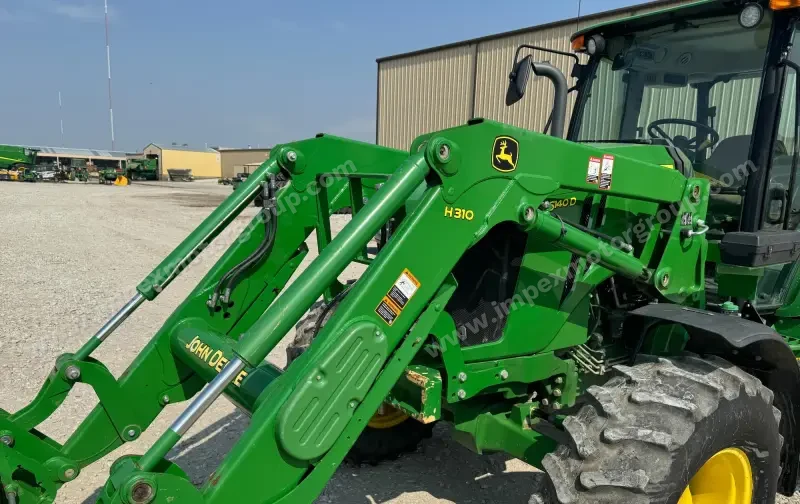 2014 John Deere 6140D MFWD Tractor W/Loader photo 25