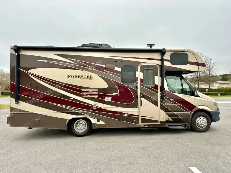 2018 Forest River Forester MBS 2401WS photo 4