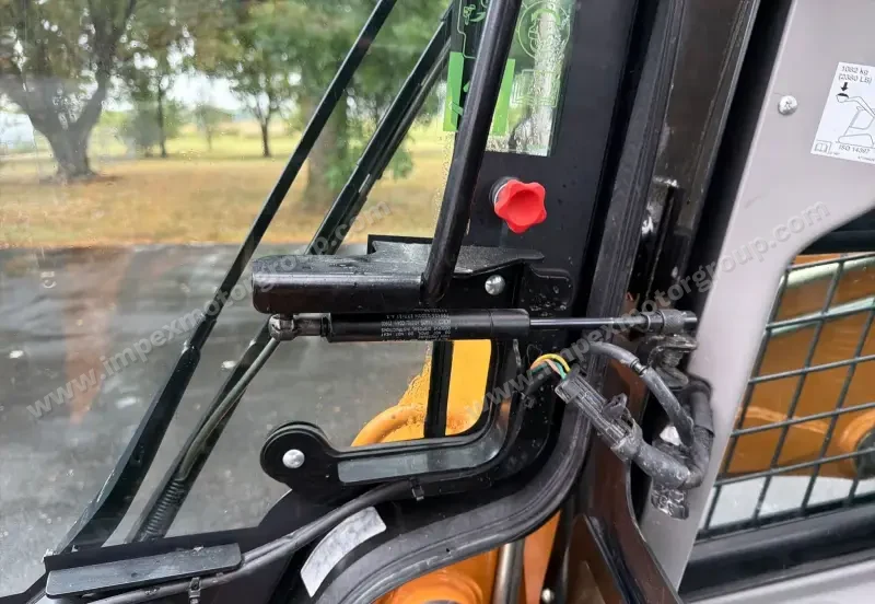2020 Case TR340B photo 29