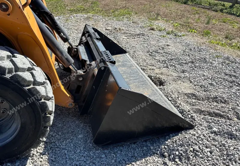 2021 Case SV280B photo 9