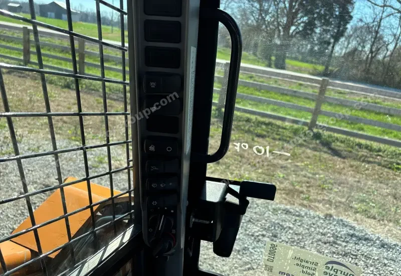 2021 Case SV280B photo 32