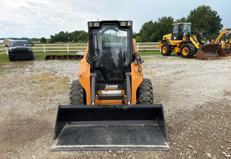 2022 Case SV340B photo 2