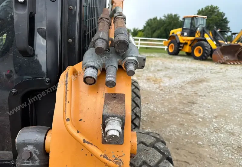 2022 Case SV340B photo 11