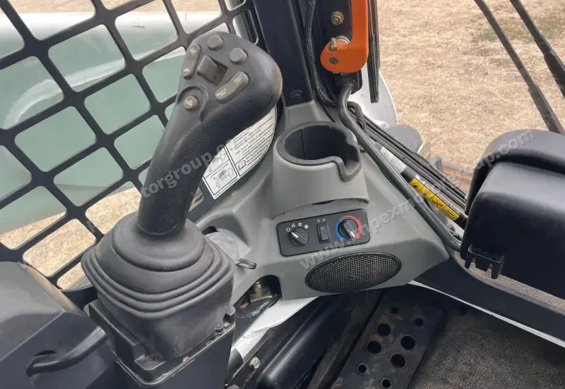 2016 Bobcat S650 photo 16