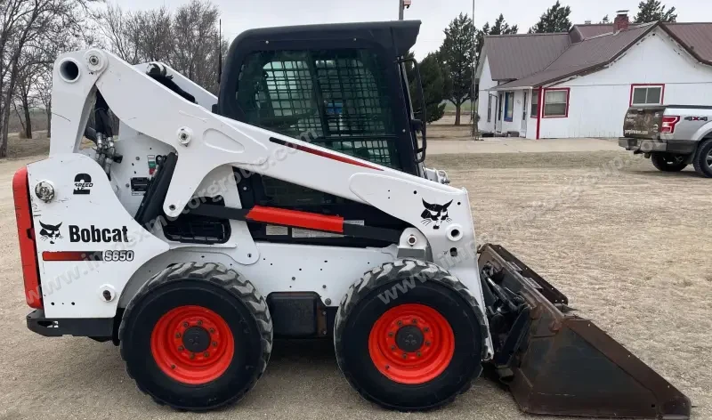 2016 Bobcat S650 photo 4