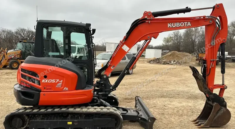 2018 Kubota KX057-4 photo 4