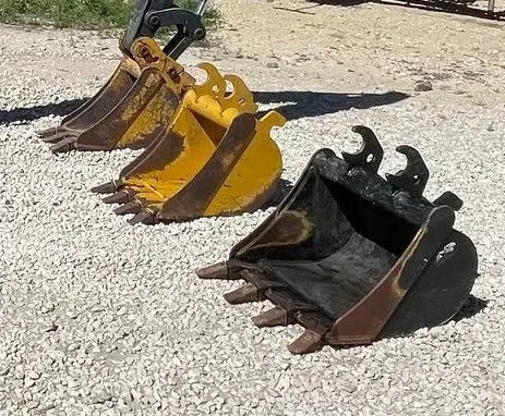 2019 John Deere 35G + 3 Buckets photo 18