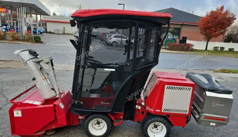 2015 Ventrac 3400Y photo 8