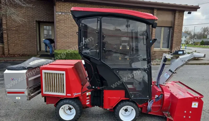 2015 Ventrac 3400Y photo 4