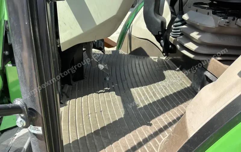 2016 John Deere 5100M MFWD Tractor W/H260 Loader & Bucket photo 67