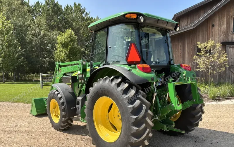 2016 John Deere 5100M MFWD Tractor W/H260 Loader & Bucket photo 7