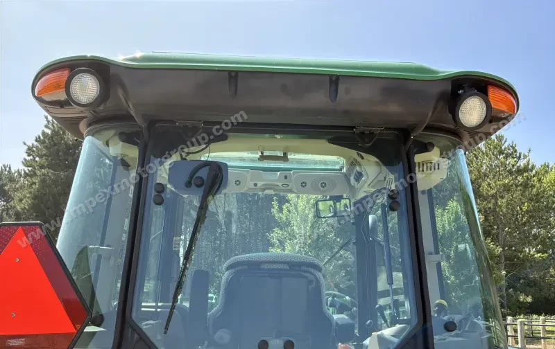2016 John Deere 5100M MFWD Tractor W/H260 Loader & Bucket photo 21