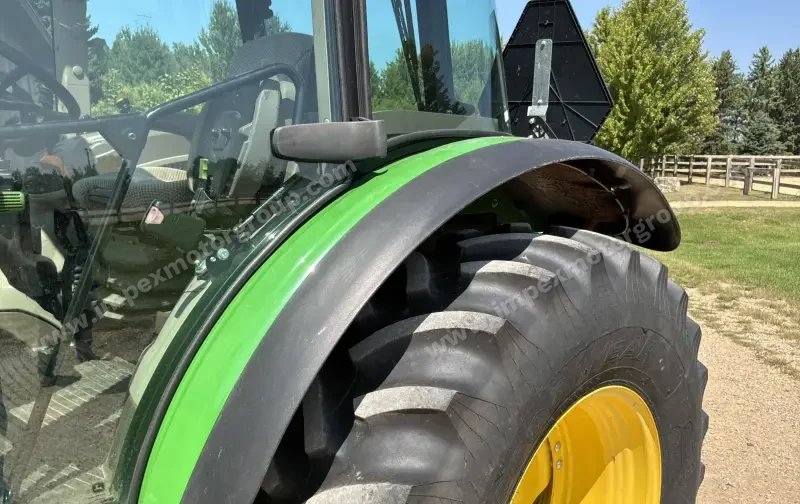 2016 John Deere 5100M MFWD Tractor W/H260 Loader & Bucket photo 41