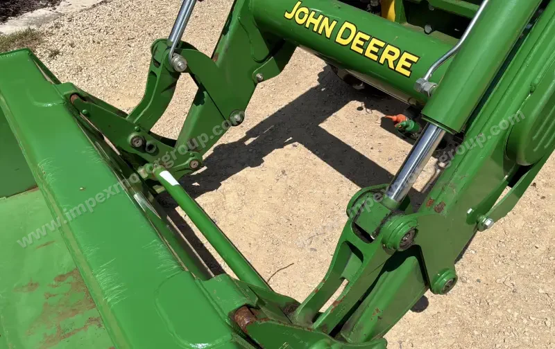 2016 John Deere 5100M MFWD Tractor W/H260 Loader & Bucket photo 13